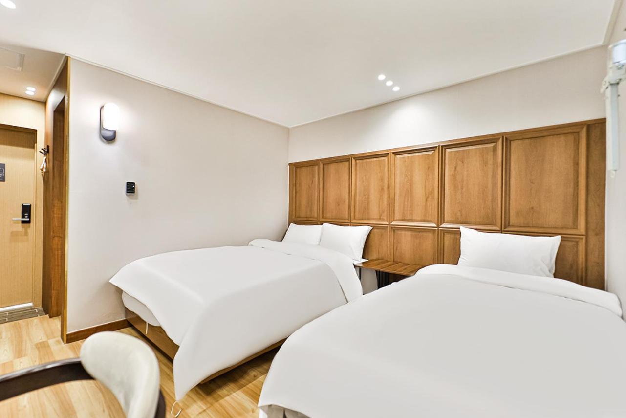 Gyeongju Hotel Gonggan Exterior photo