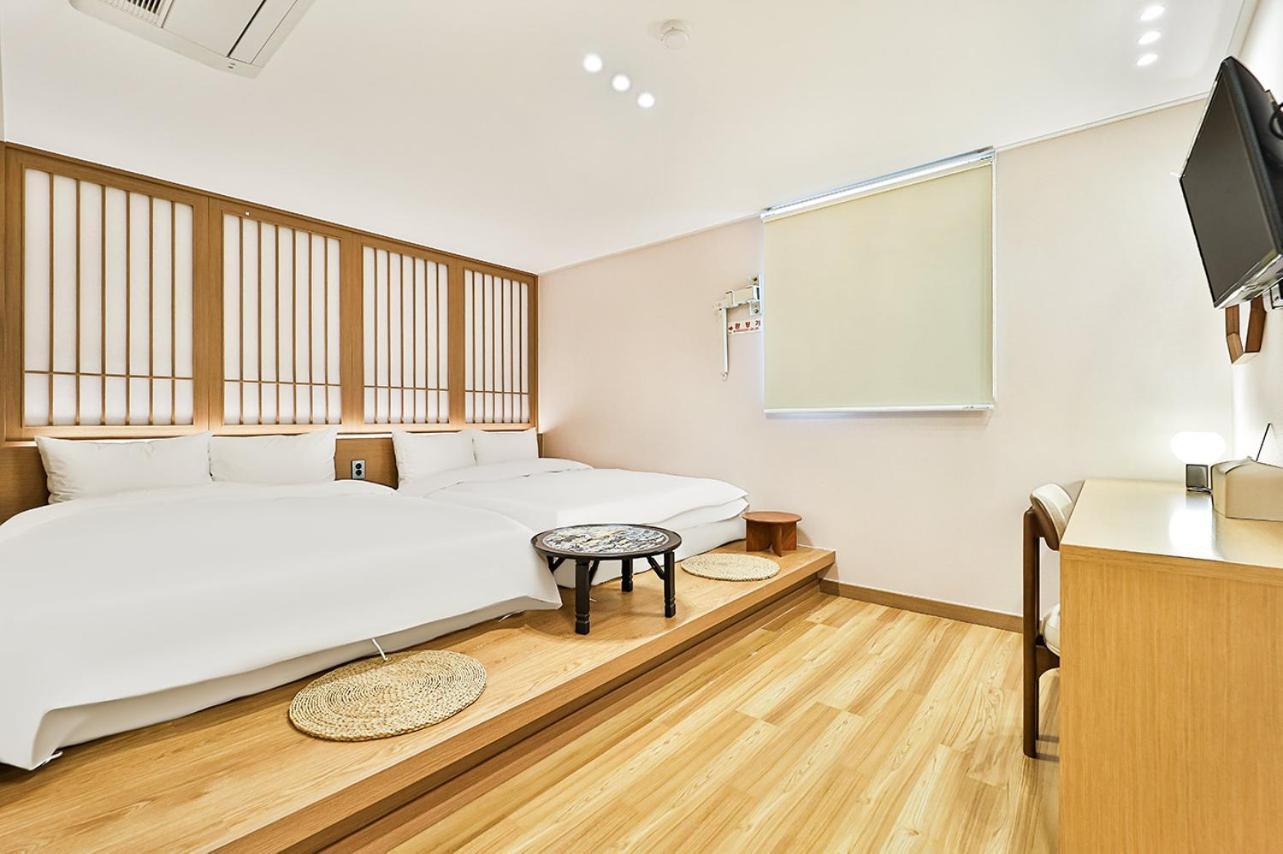 Gyeongju Hotel Gonggan Exterior photo