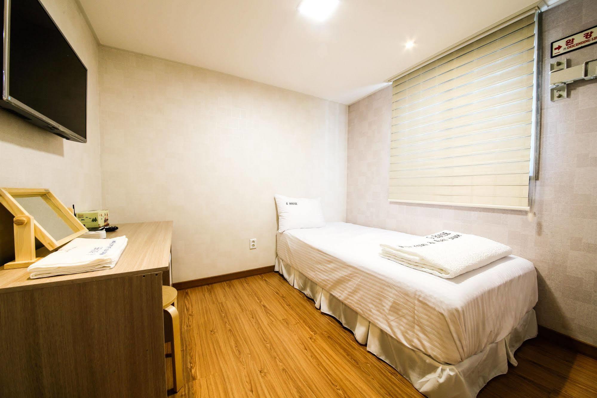 Gyeongju Hotel Gonggan Exterior photo